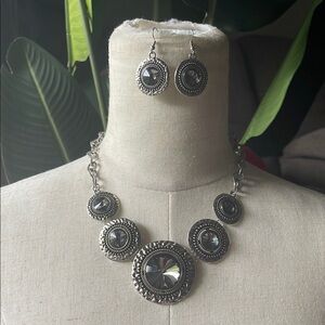 Elegant Silver Jewelry Set